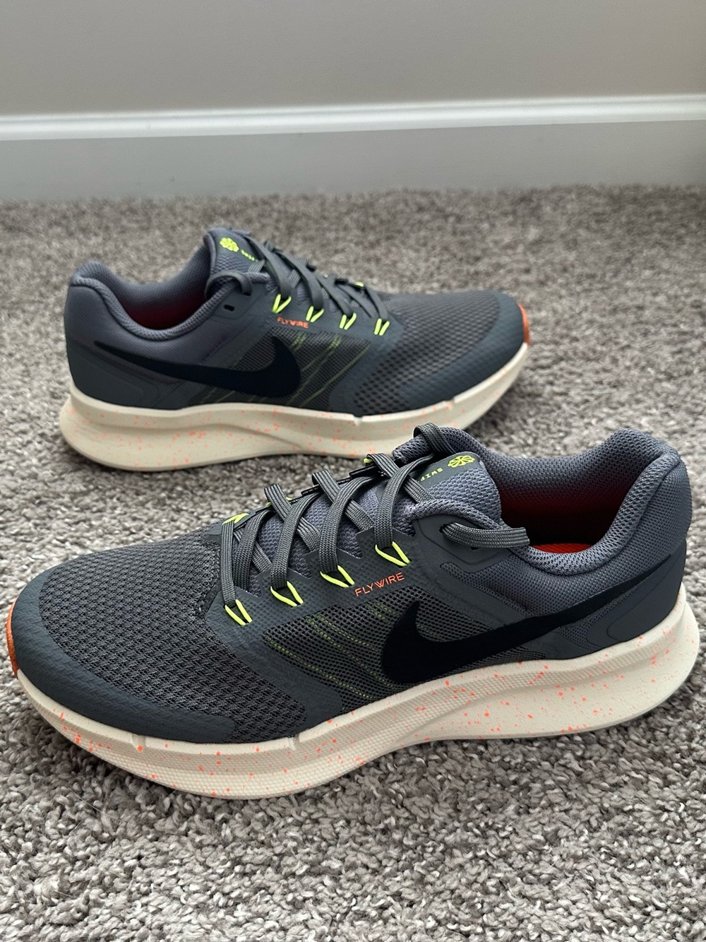 Nike Women’s Run Swift 3 Running Shoes Sneakers Size 10 Grey/ Black/Orange